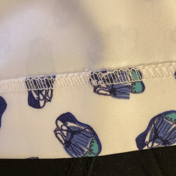 NWOT - IZOD GOLF Blue, Turquoise & White Golf Shoe Patterned Skort - Sz 12 - Picture 10 of 14